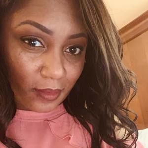 Meet your Posher, Katina